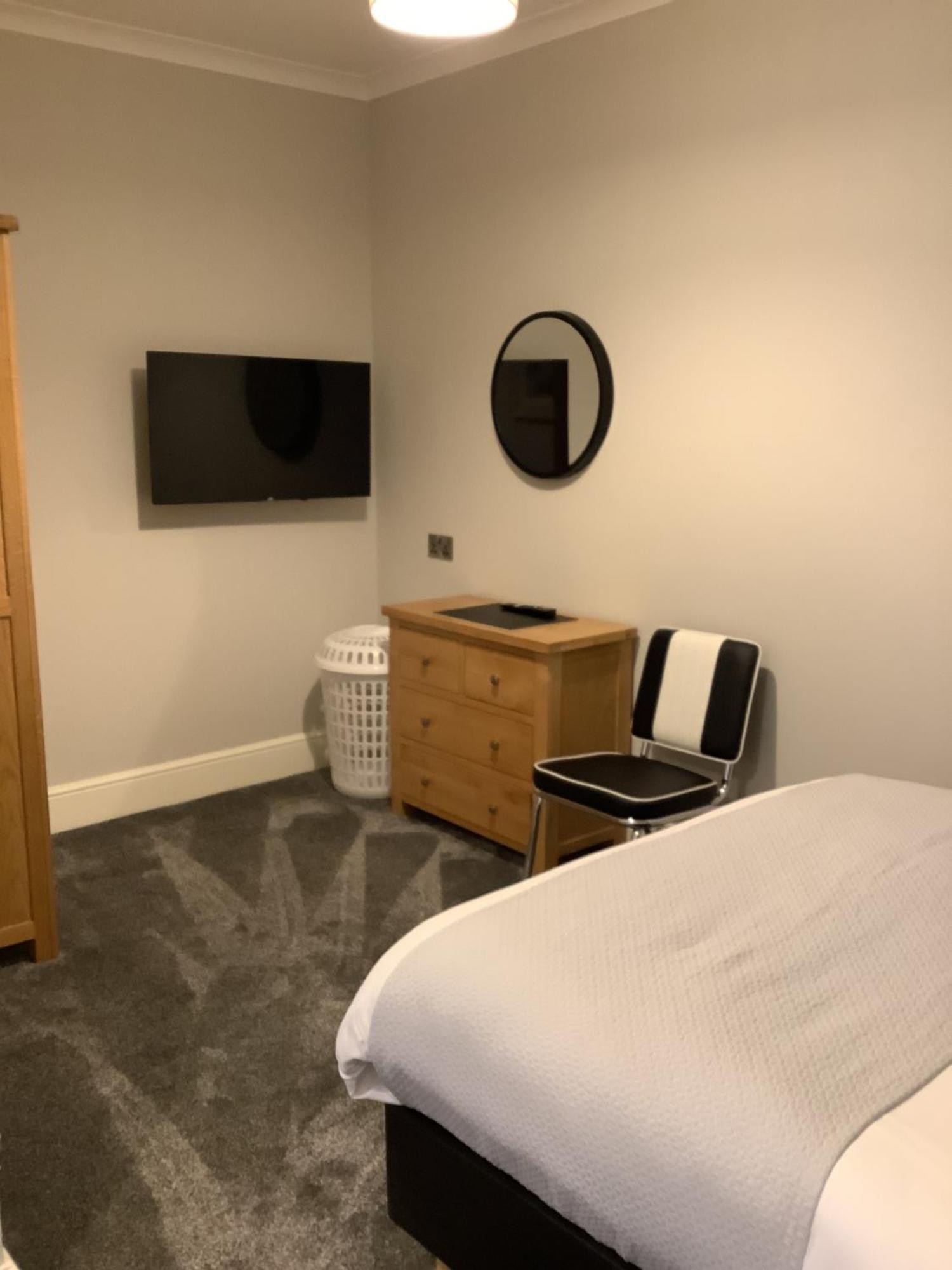 Jeffersons Abbey Road Serviced Apartments (Adults Only) Barrow-in-Furness Esterno foto